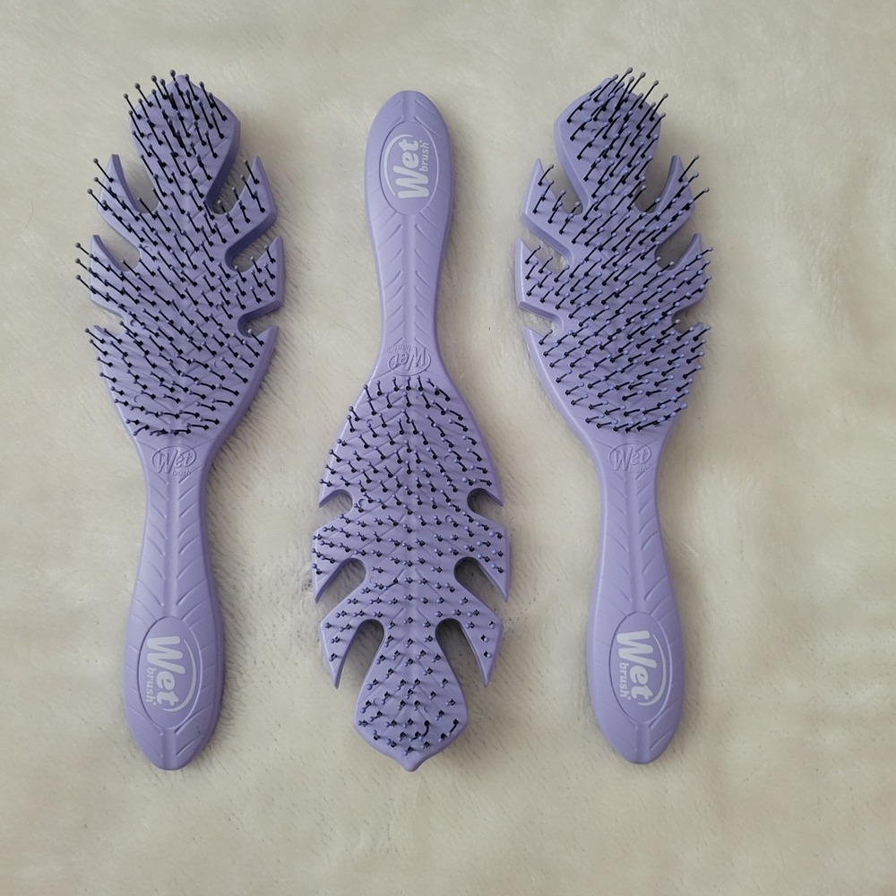 Wet Brush Go Green Purple Leaf Detangler Hair Brush Lot of 3